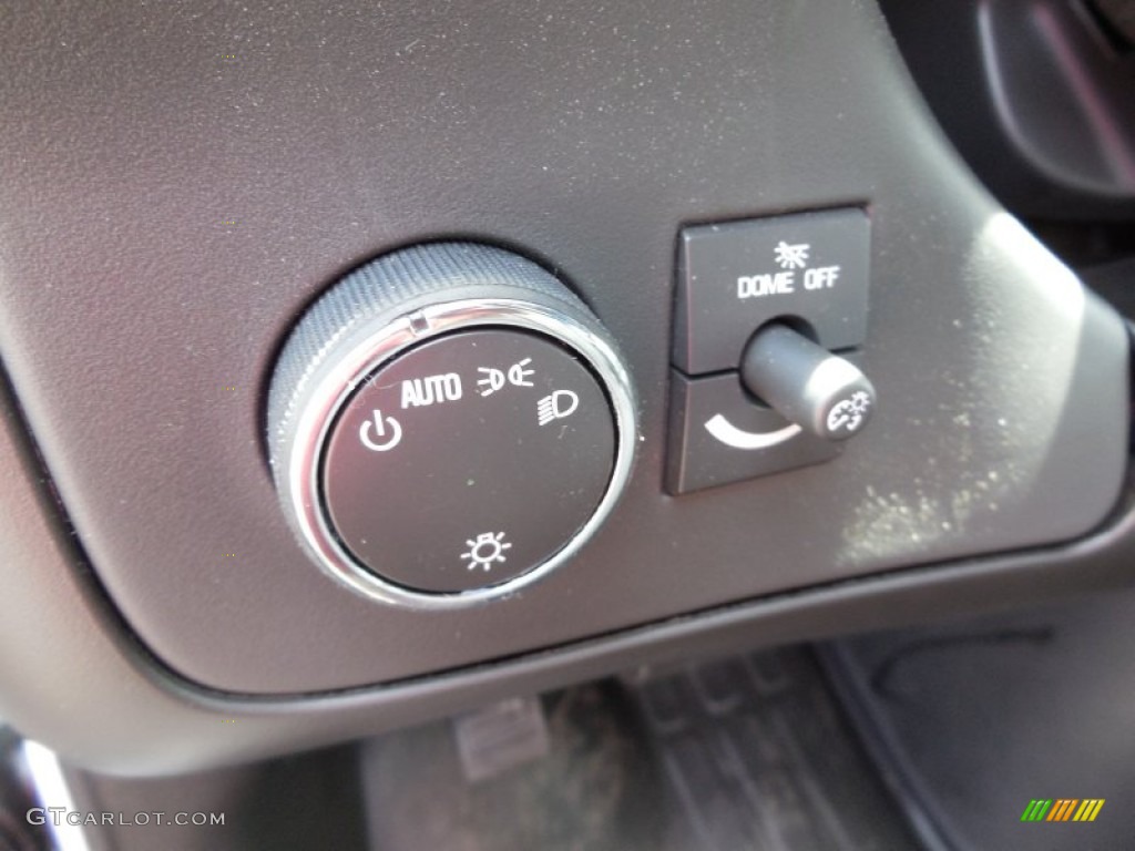 2014 Chevrolet Express 1500 Passenger LS AWD Controls Photo #94559599