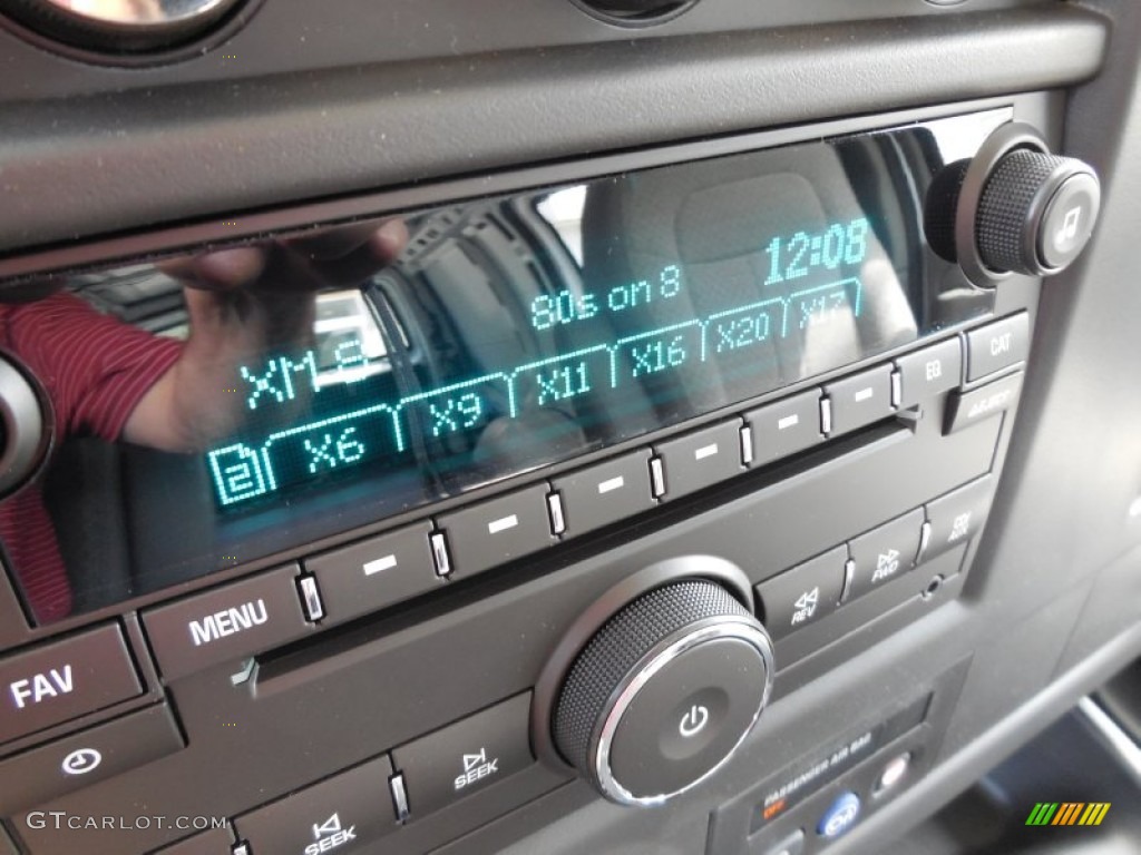 2014 Chevrolet Express 1500 Passenger LS AWD Audio System Photos