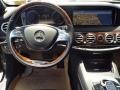 Black - S 550 Sedan Photo No. 9