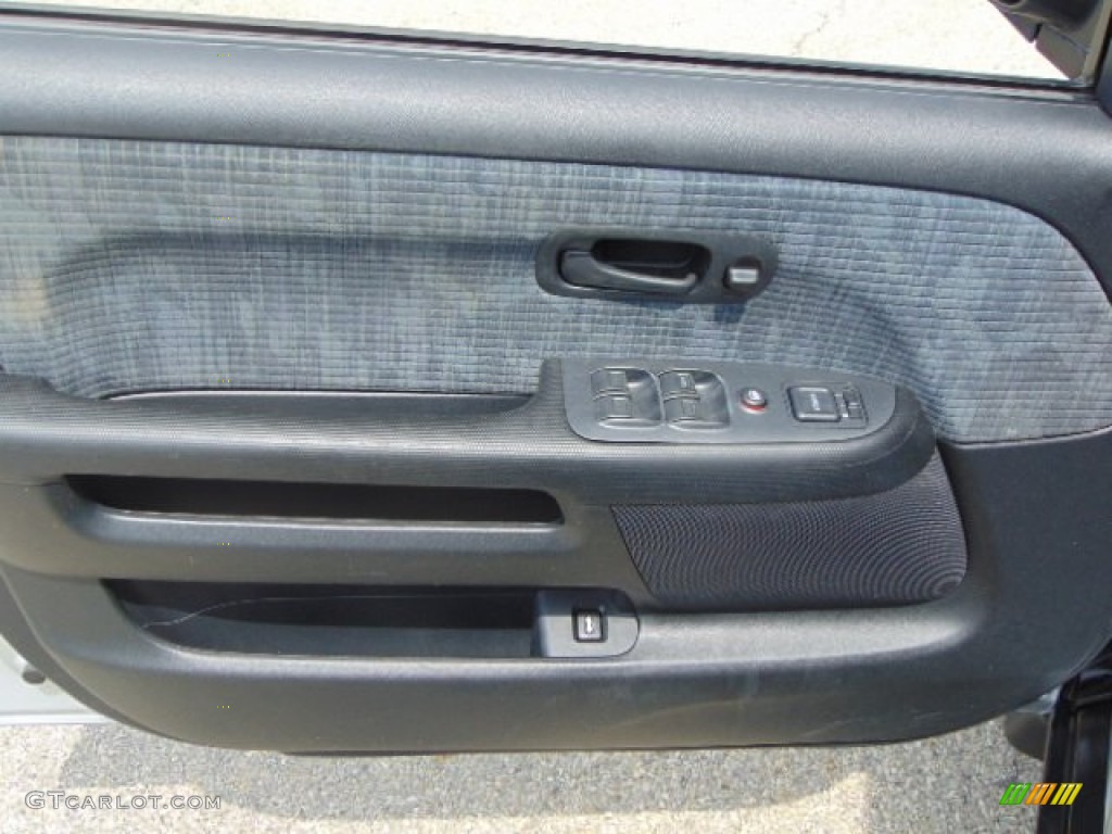 2004 CR-V LX - Satin Silver Metallic / Black photo #13