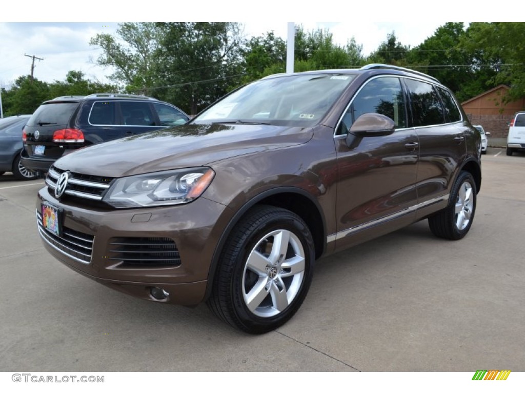 2014 Volkswagen Touareg TDI Lux 4Motion Exterior Photos