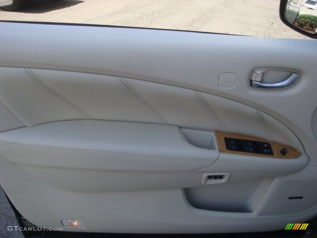 2011 Nissan Murano CrossCabriolet AWD CC Cashmere Door Panel Photo #94565221