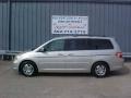 2006 Silver Pearl Metallic Honda Odyssey EX  photo #1