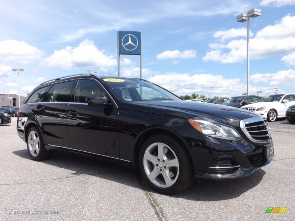 2014 E 350 4Matic Wagon - Black / Black photo #3