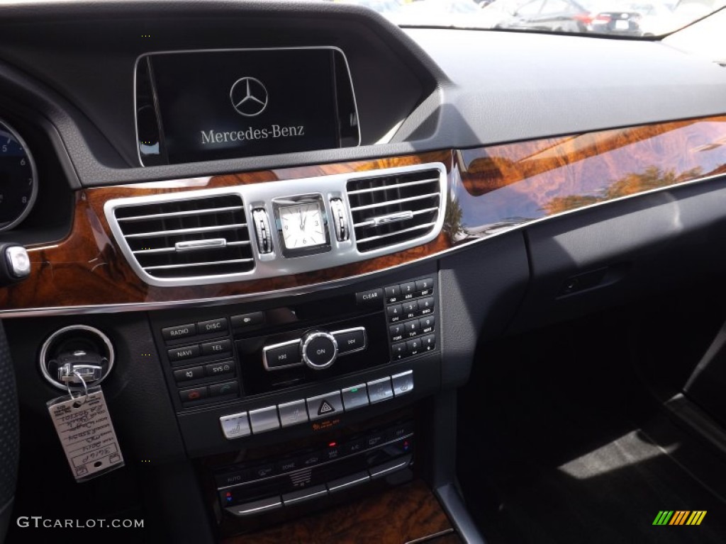 2014 E 350 4Matic Wagon - Black / Black photo #12