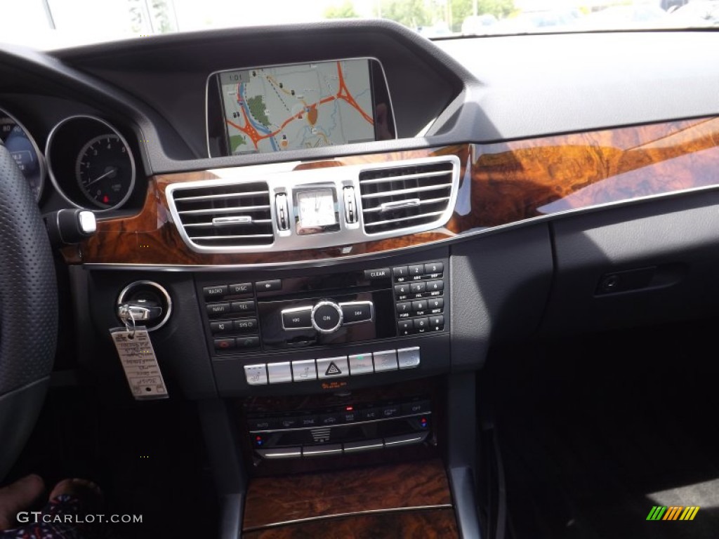 2014 E 350 4Matic Wagon - Black / Black photo #13