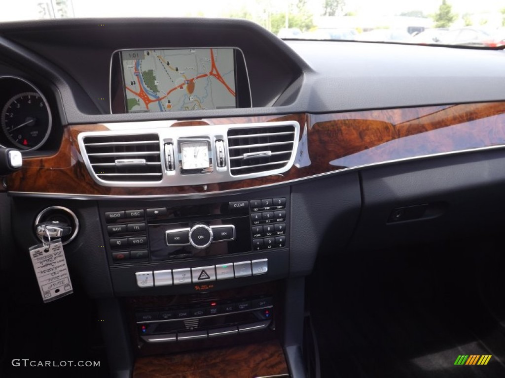 2014 E 350 4Matic Wagon - Black / Black photo #14