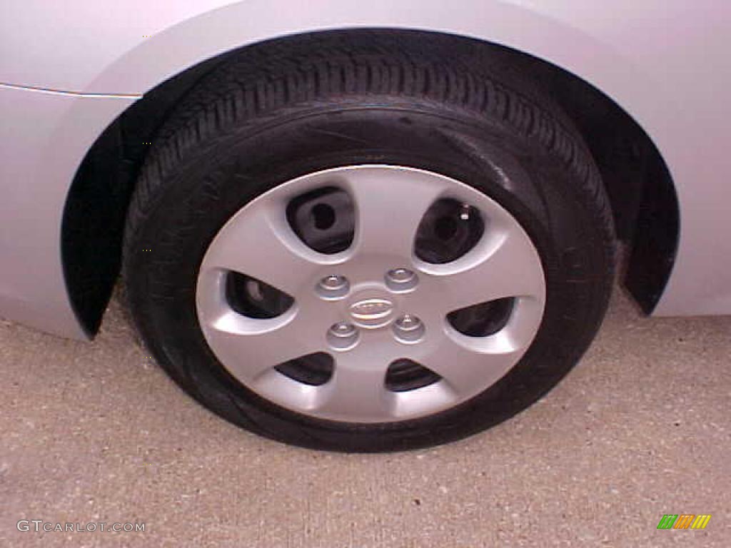 2007 Spectra LX Sedan - Silver / Gray photo #4