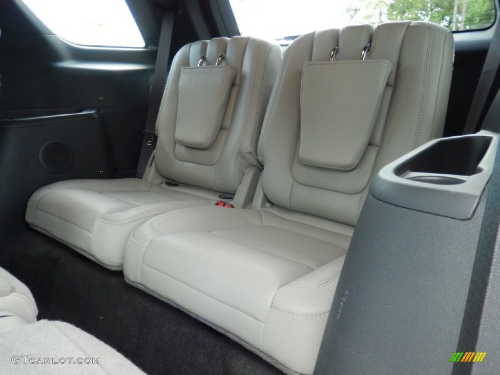 2013 Ford Explorer XLT Rear Seat Photos