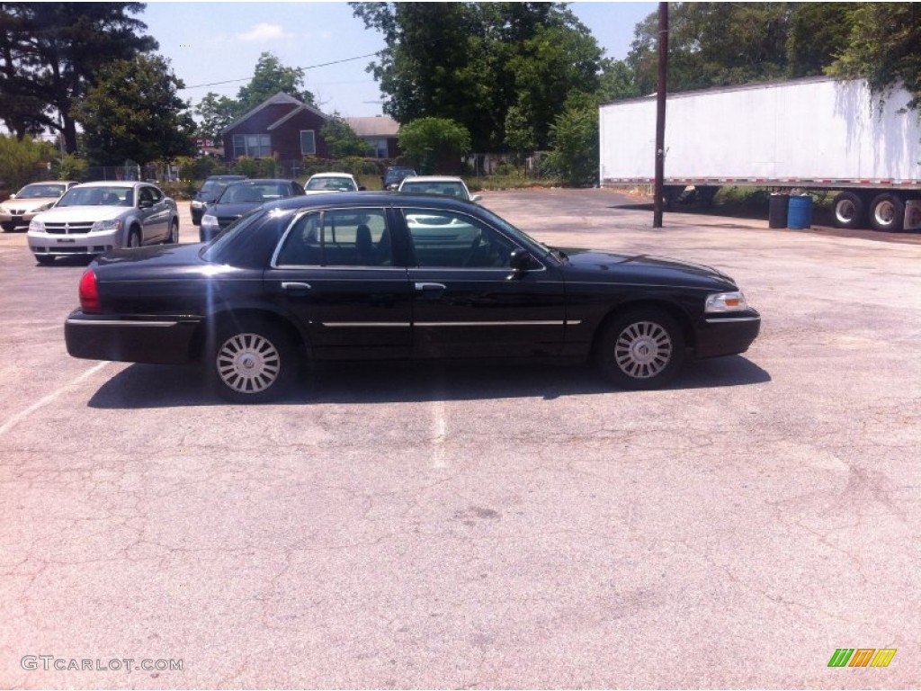 2008 Grand Marquis LS - Black Clearcoat / Charcoal Black photo #4