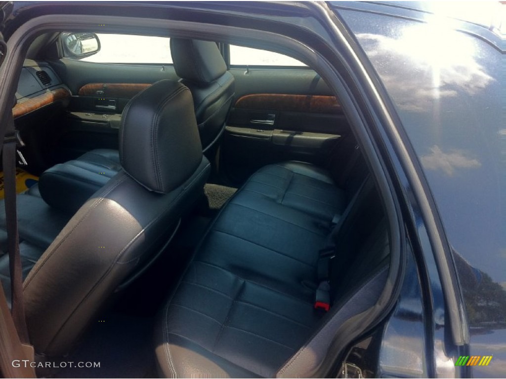 2008 Grand Marquis LS - Black Clearcoat / Charcoal Black photo #18