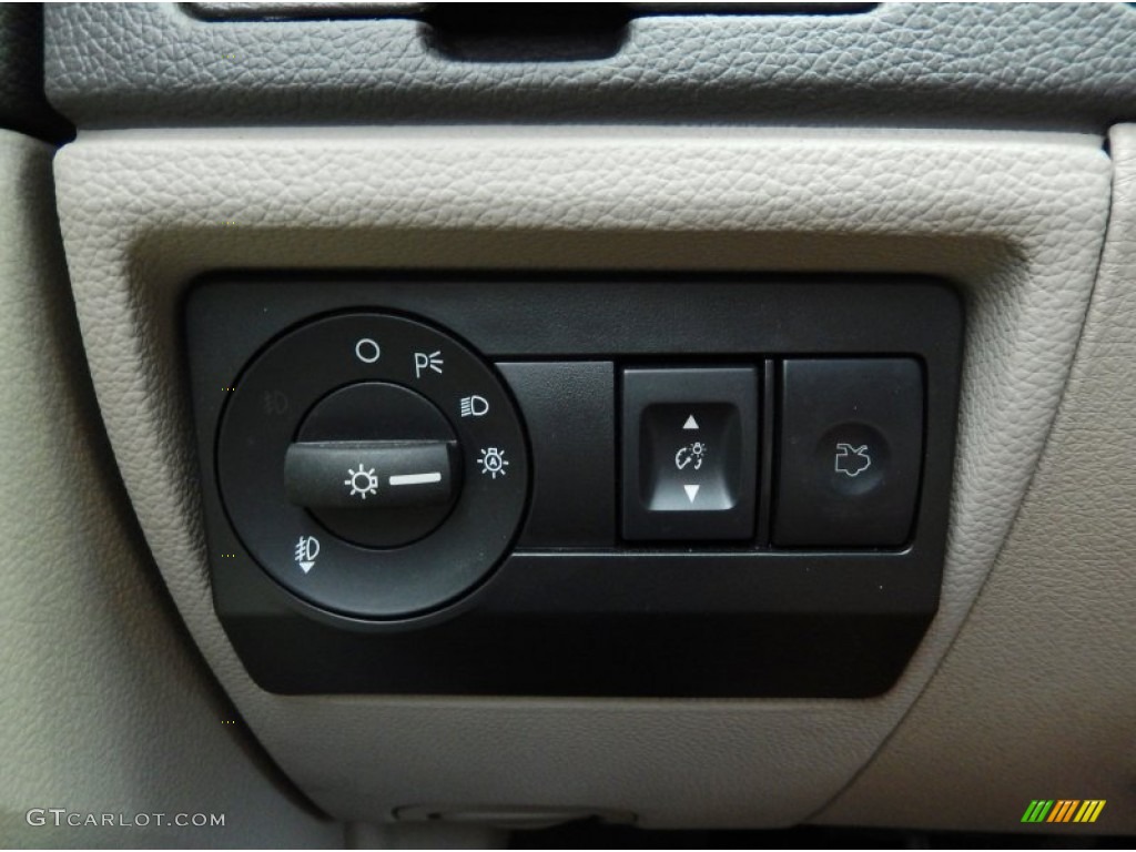2012 Ford Fusion Hybrid Controls Photos