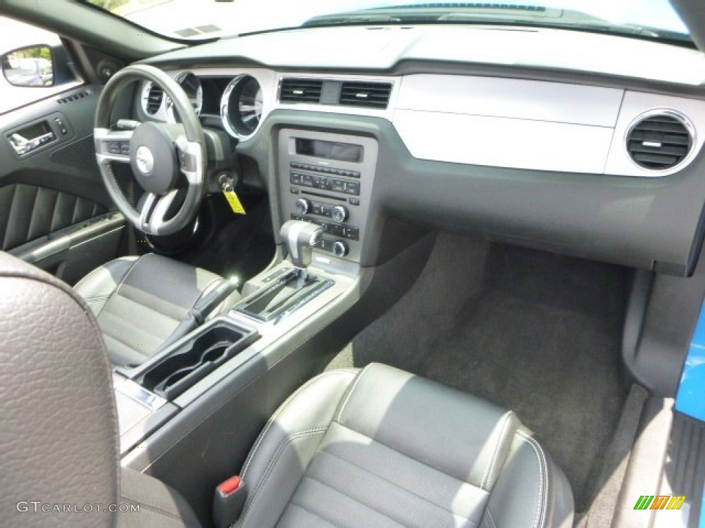 2011 Mustang V6 Premium Convertible - Grabber Blue / Charcoal Black photo #11