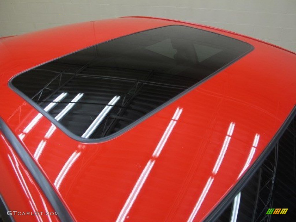 2008 Solara SE V6 Coupe - Super Red 5 / Ivory photo #10