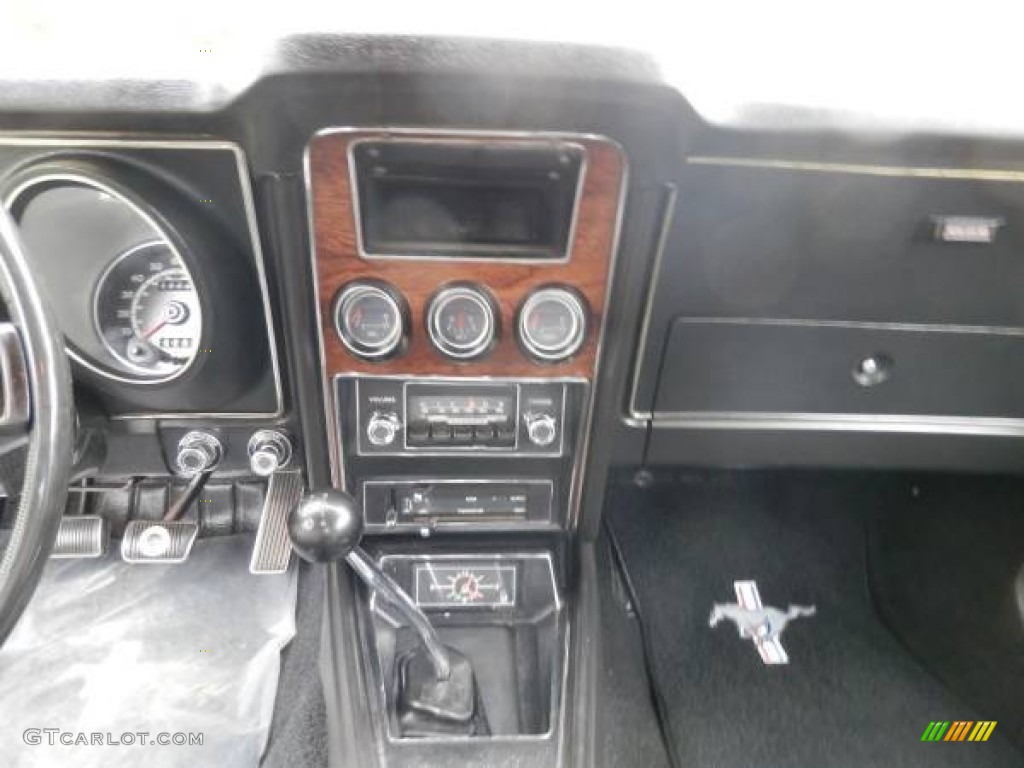 1972 Ford Mustang Mach 1 Coupe Black Dashboard Photo #94593316