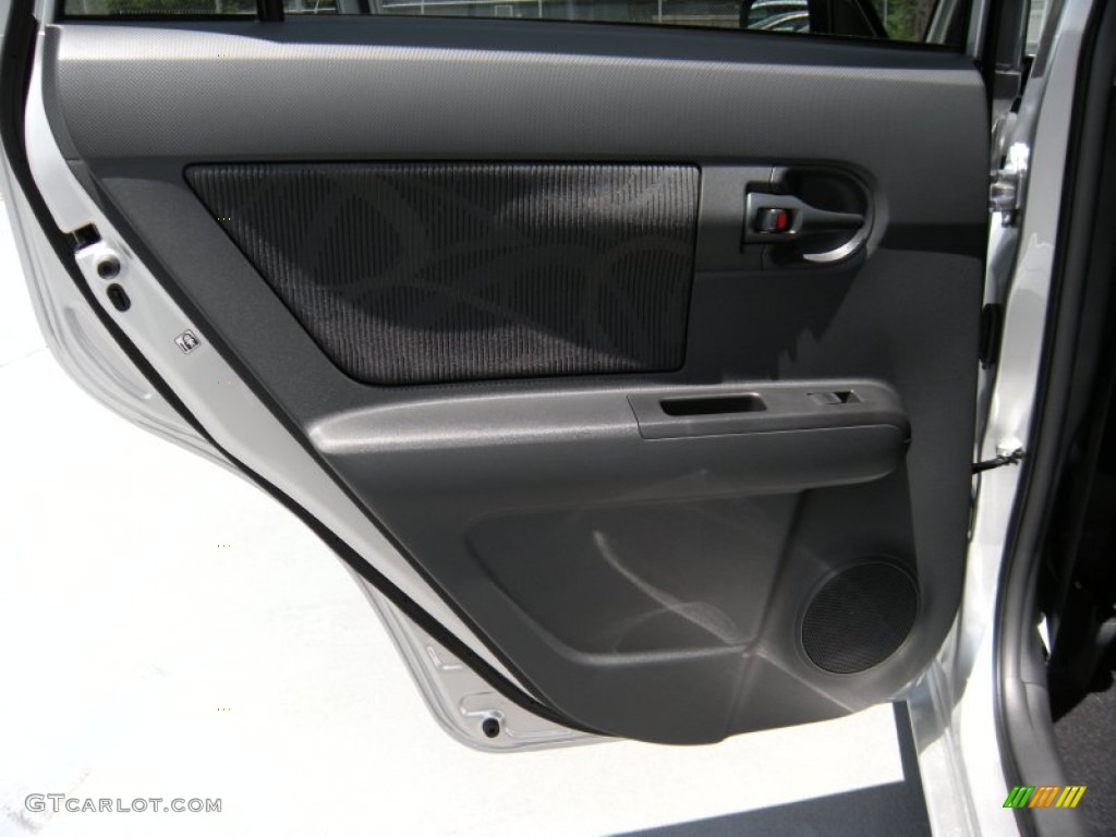 2014 Scion xB Standard xB Model Dark Gray Door Panel Photo #94595389