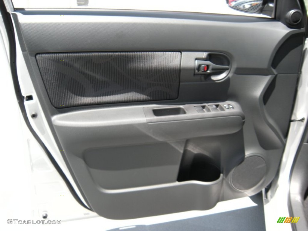2014 Scion xB Standard xB Model Dark Gray Door Panel Photo #94595434
