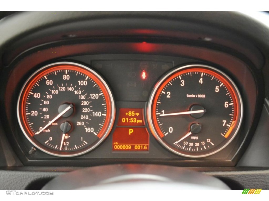 2015 BMW X1 sDrive28i Gauges Photos
