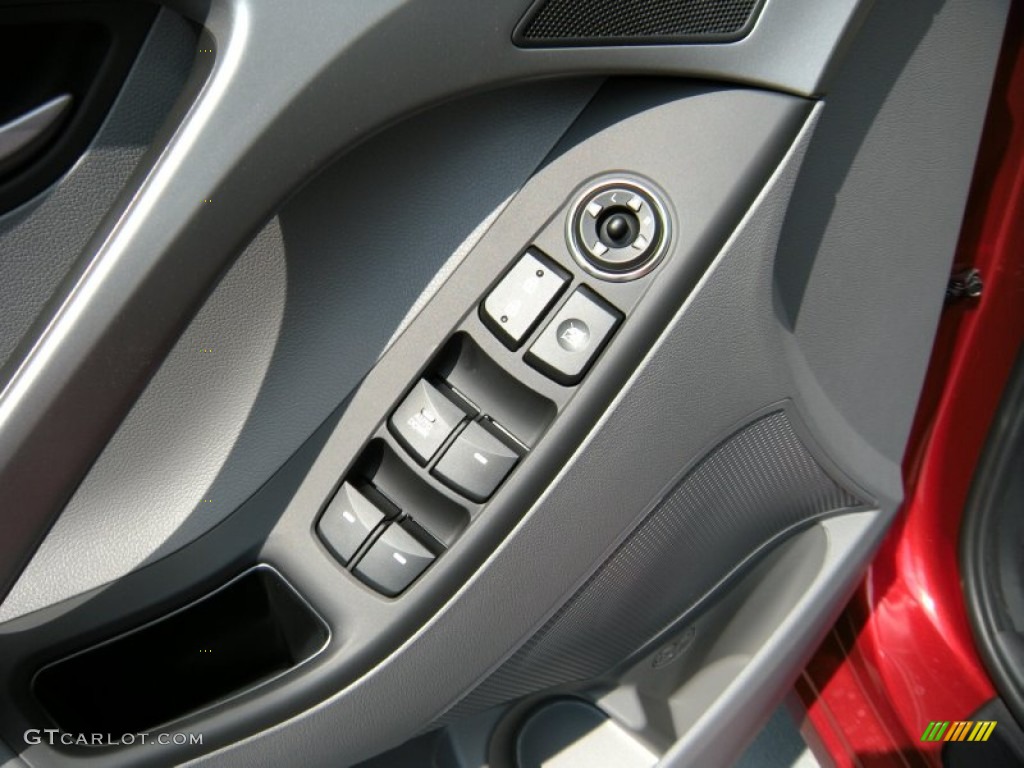 2014 Elantra SE Sedan - Red / Gray photo #21