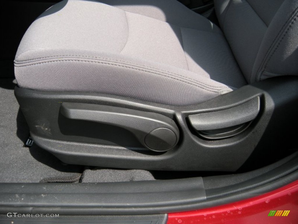 2014 Elantra SE Sedan - Red / Gray photo #23