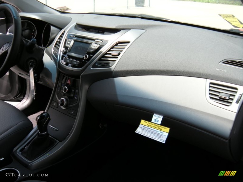 2014 Elantra Limited Sedan - Black / Gray photo #18