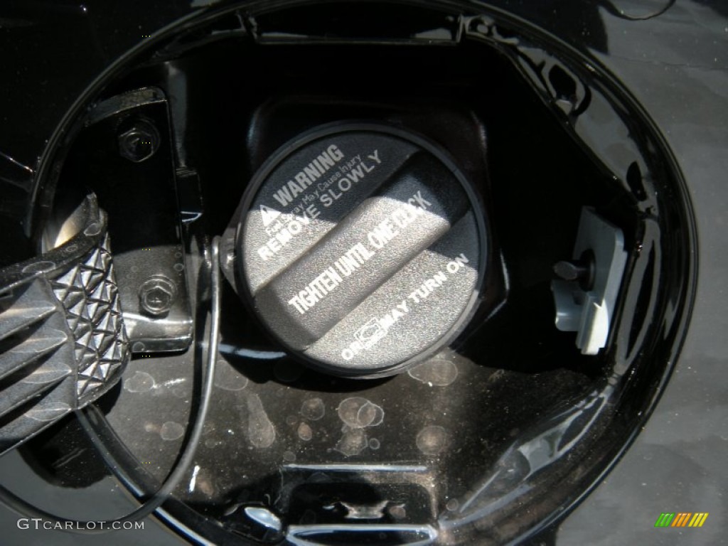 2014 Elantra Limited Sedan - Black / Gray photo #13