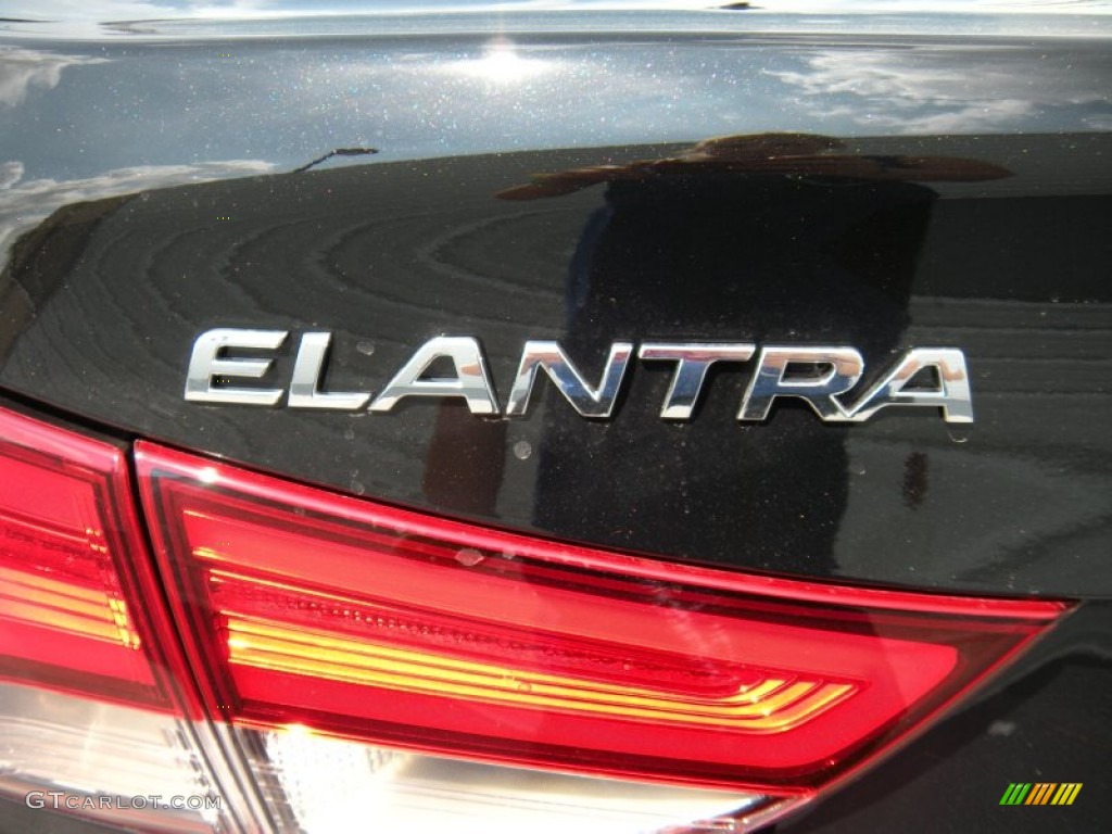 2014 Elantra Limited Sedan - Black / Gray photo #14
