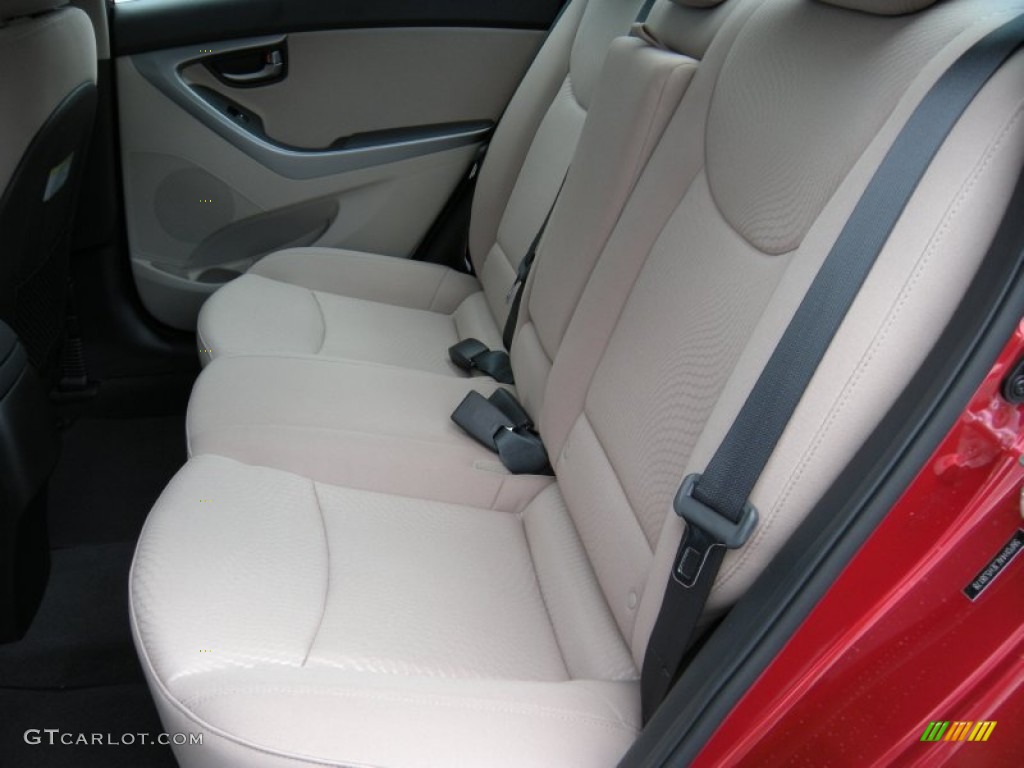 2014 Elantra SE Sedan - Red / Beige photo #19