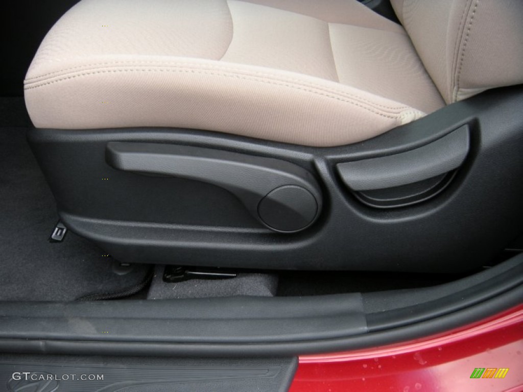 2014 Elantra SE Sedan - Red / Beige photo #23