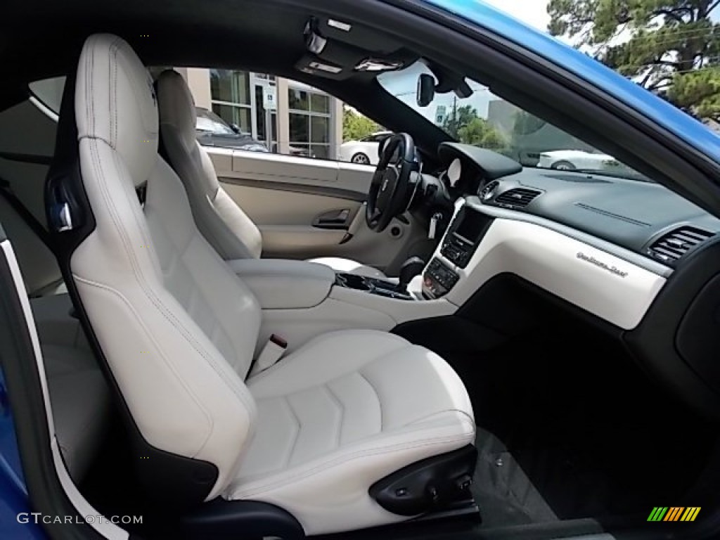 Bianco Pregiato Interior 2013 Maserati GranTurismo Sport Coupe Photo #94602589
