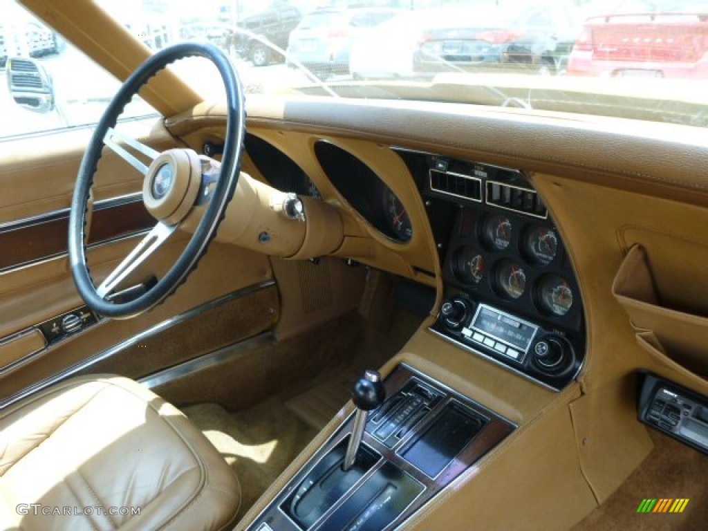 1975 Chevrolet Corvette Stingray Coupe Controls Photo #94605613
