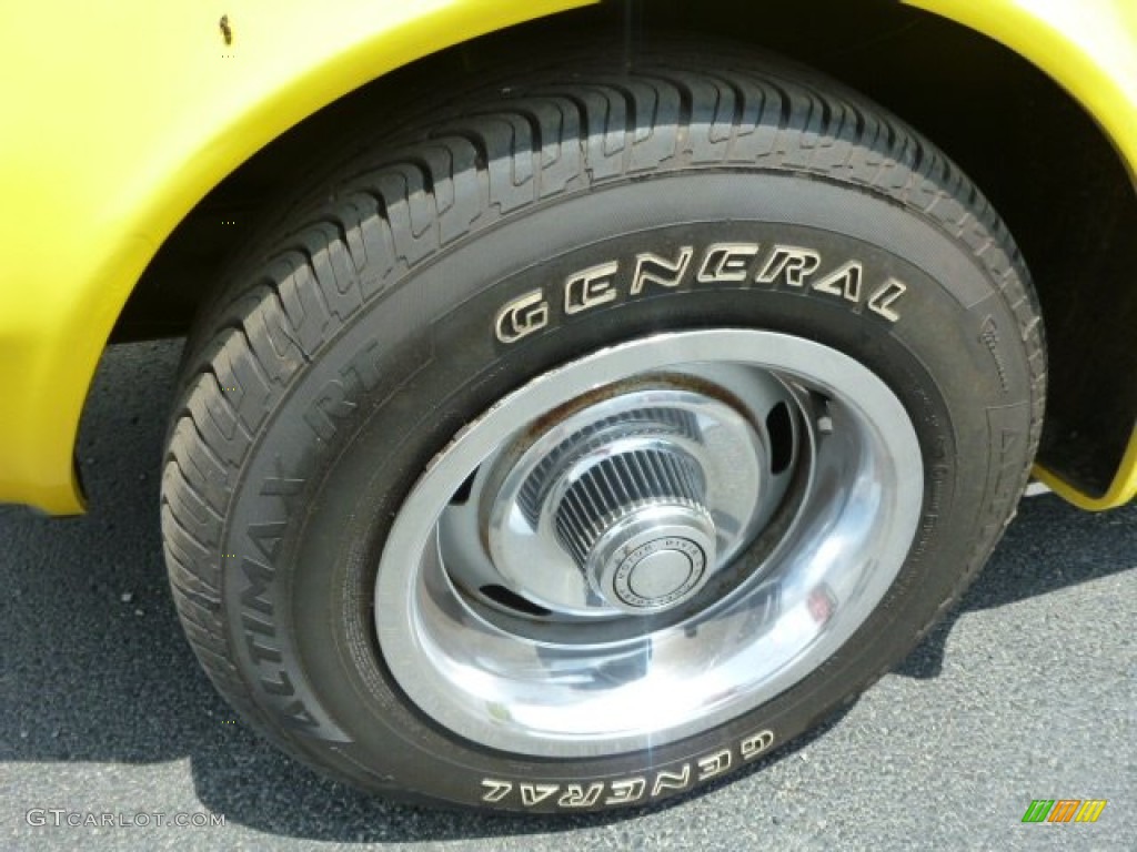 1975 Corvette Stingray Coupe - Bright Yellow / Light Neutral photo #11