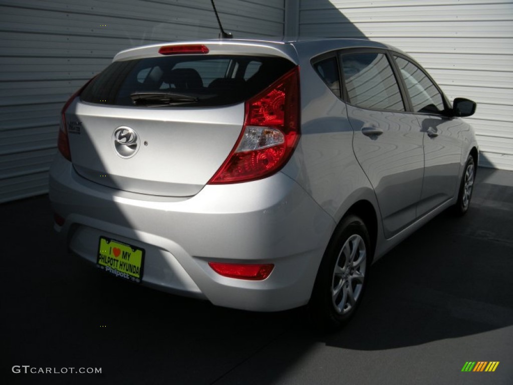 2013 Accent GS 5 Door - Ironman Silver / Black photo #4