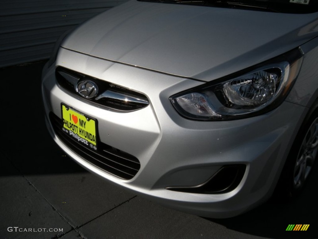 2013 Accent GS 5 Door - Ironman Silver / Black photo #10