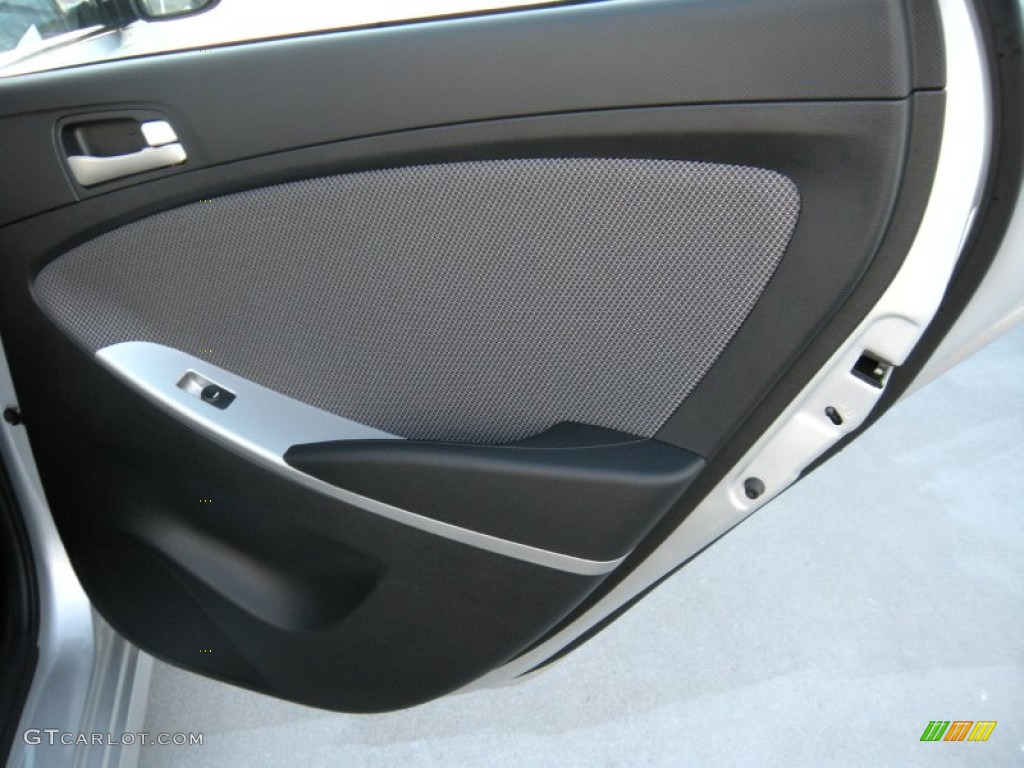 2013 Accent GS 5 Door - Ironman Silver / Black photo #24