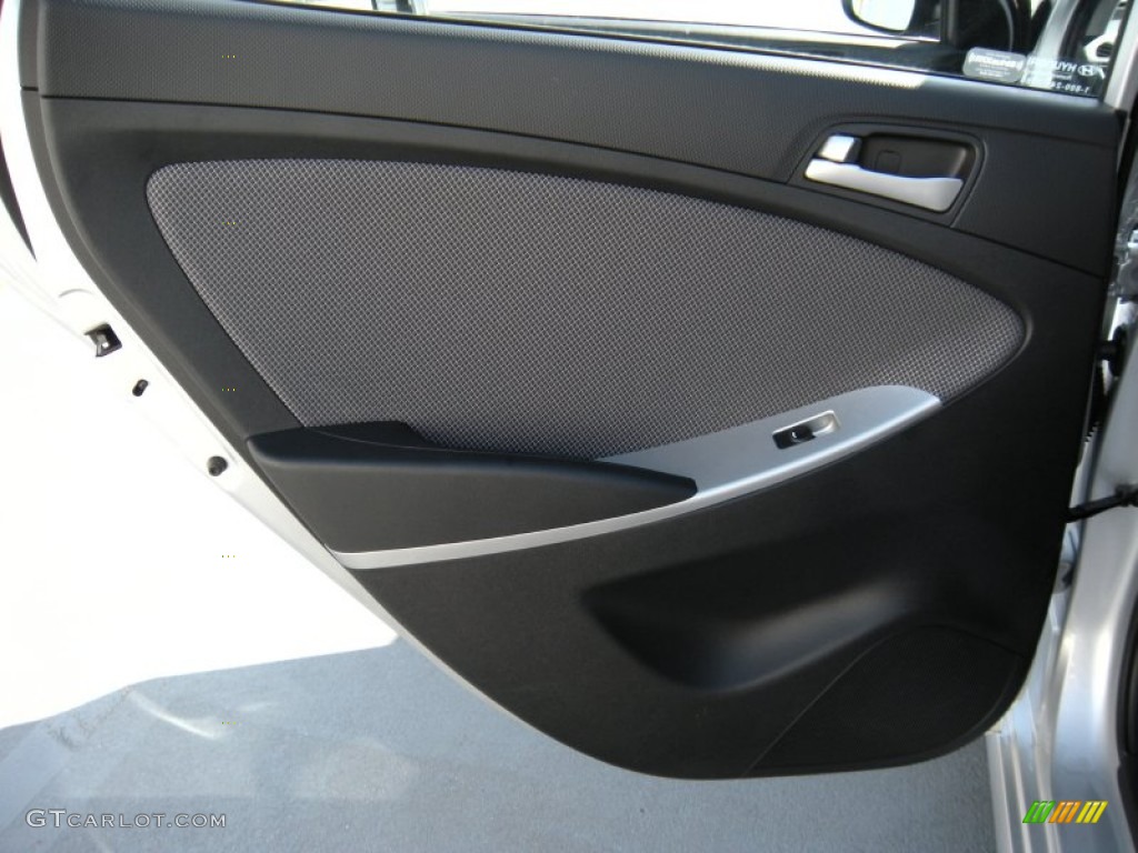 2013 Accent GS 5 Door - Ironman Silver / Black photo #27