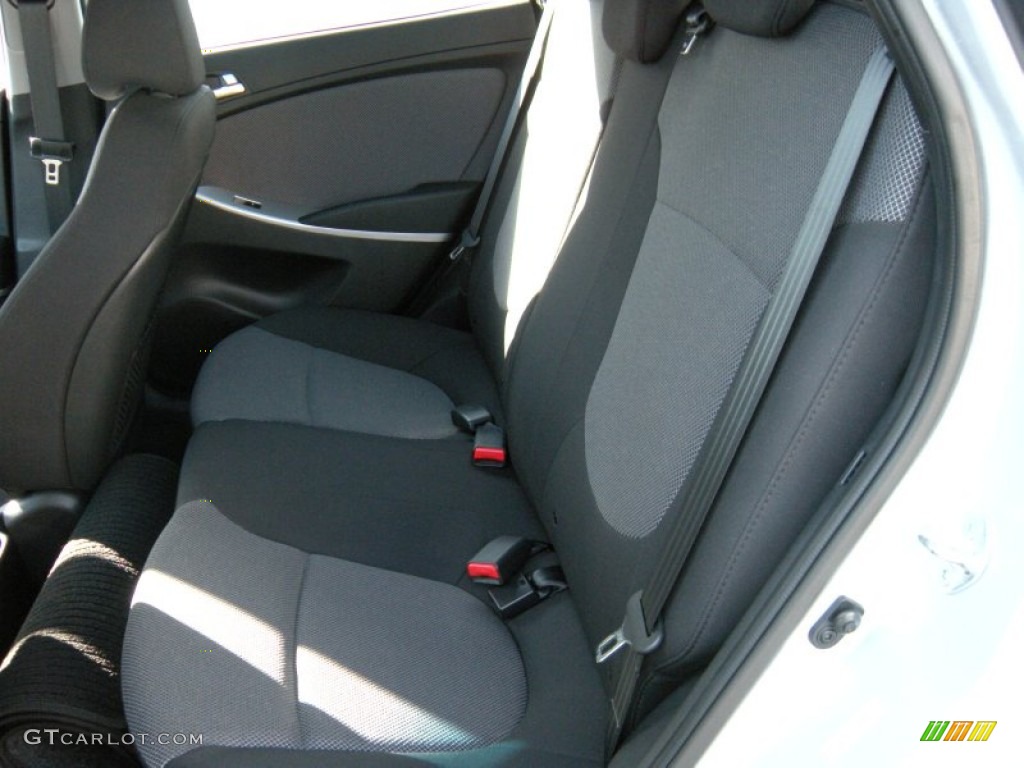 2013 Accent GS 5 Door - Ironman Silver / Black photo #28
