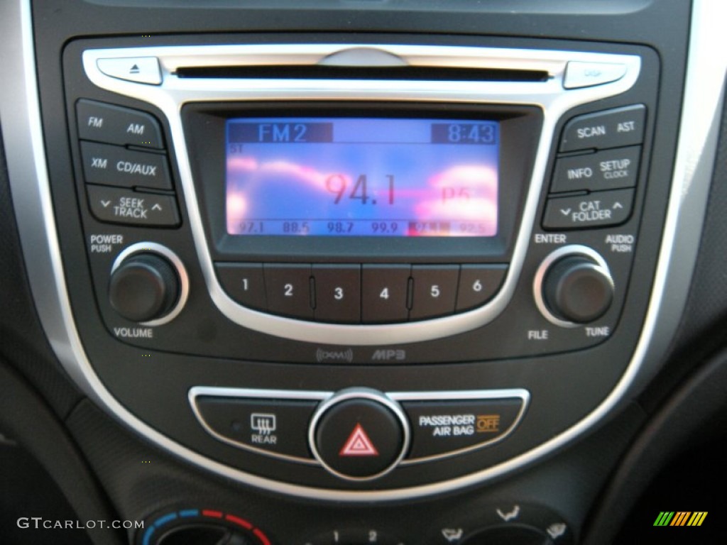 2013 Accent GS 5 Door - Ironman Silver / Black photo #35