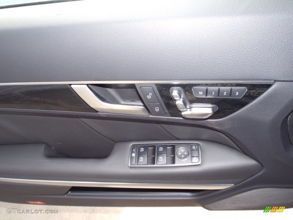 2014 E 550 Cabriolet - Black / Black photo #4