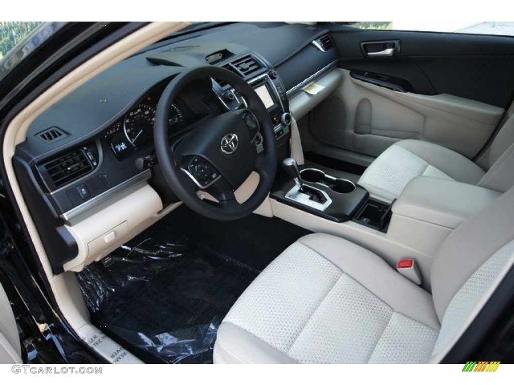 2014 Camry LE - Attitude Black Metallic / Ivory photo #5