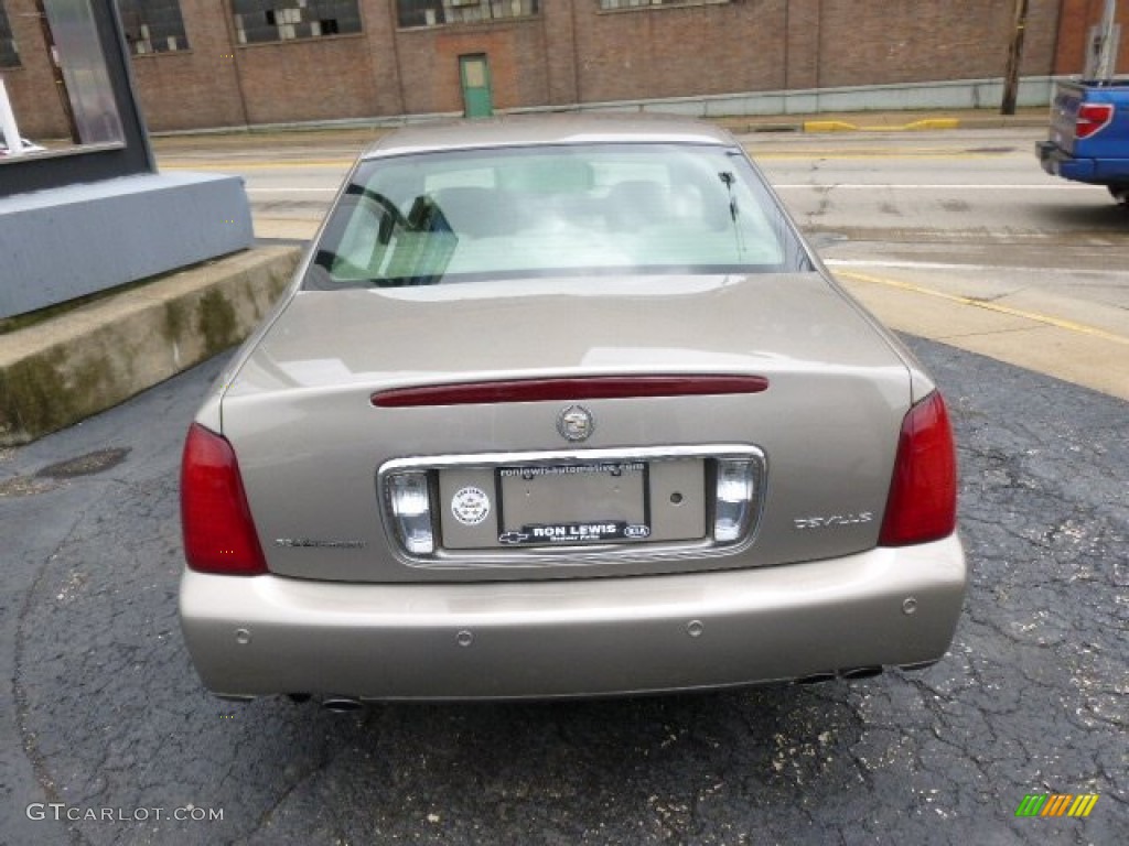2001 DeVille Sedan - Cashmere / Neutral Shale photo #7