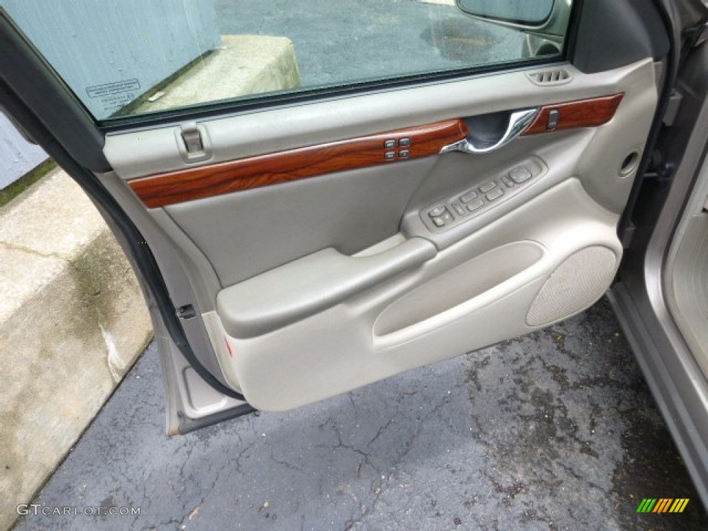 2001 DeVille Sedan - Cashmere / Neutral Shale photo #11