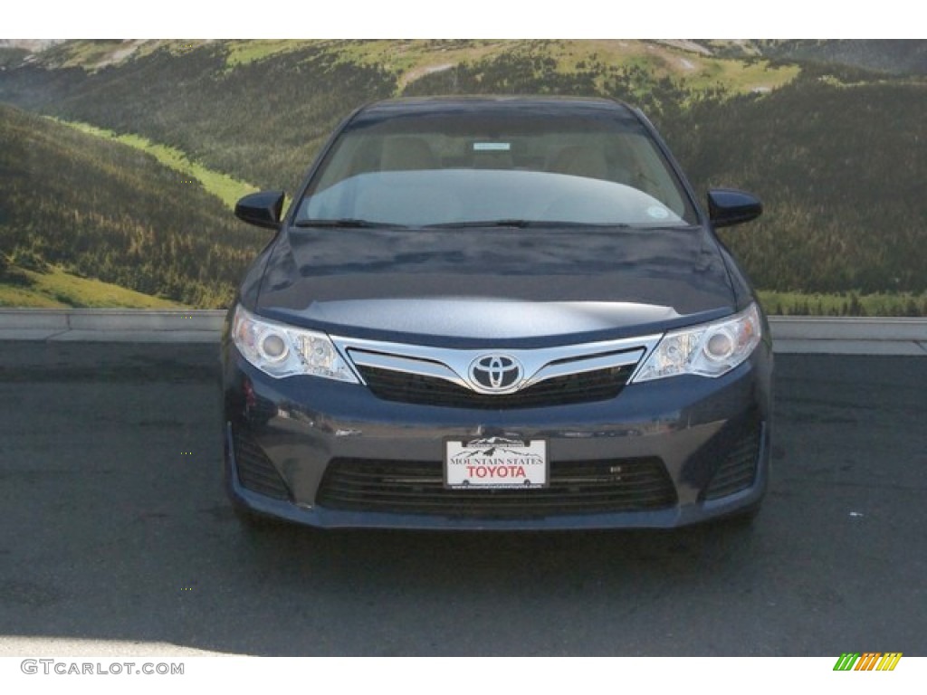 2014 Camry LE - Parisian Night Pearl / Ivory photo #2
