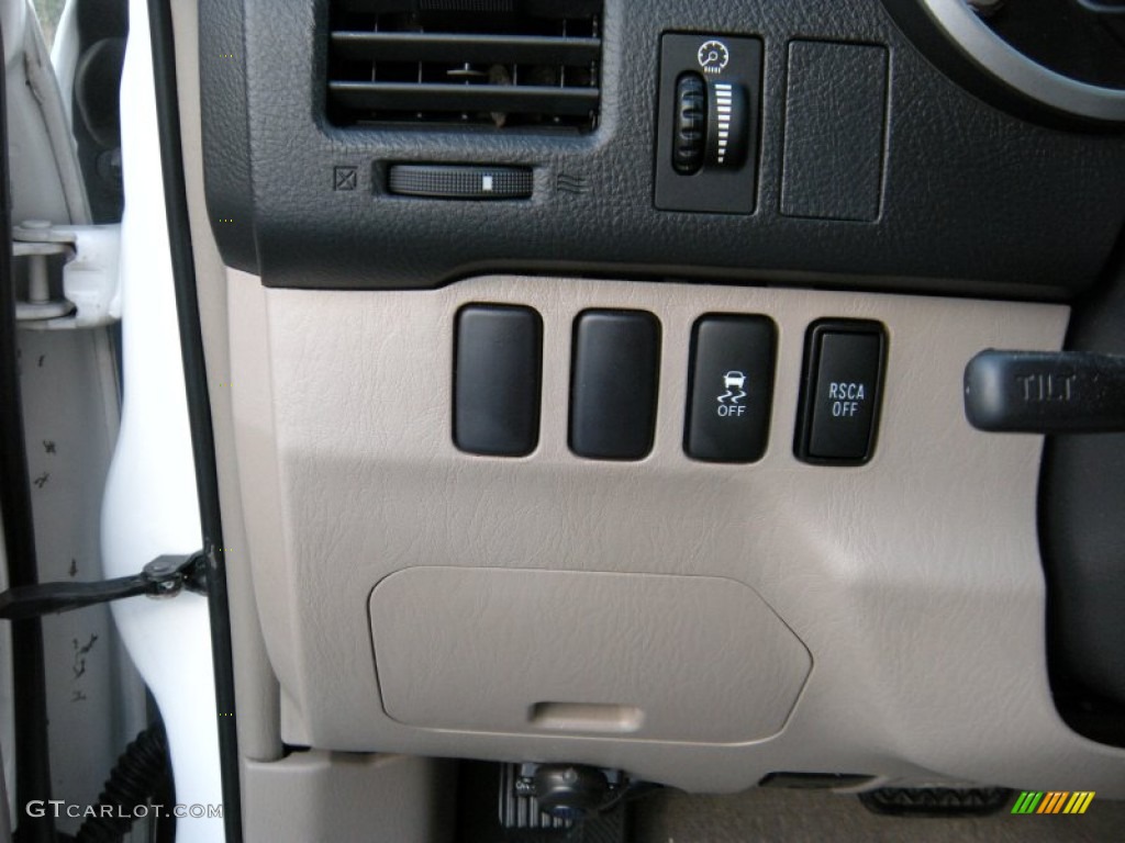 2008 4Runner SR5 - Natural White / Stone Gray photo #44