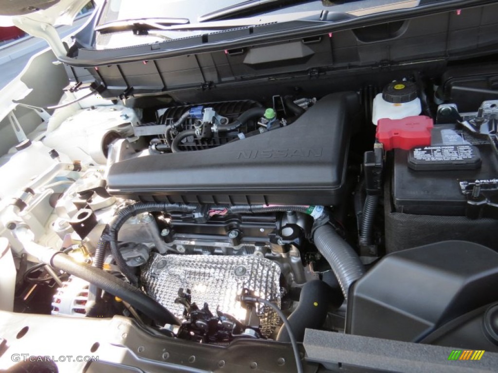 2014 Nissan Rogue SL Engine Photos