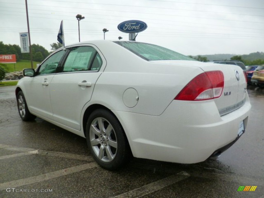 2010 Milan V6 Premier - White Suede / Camel photo #5