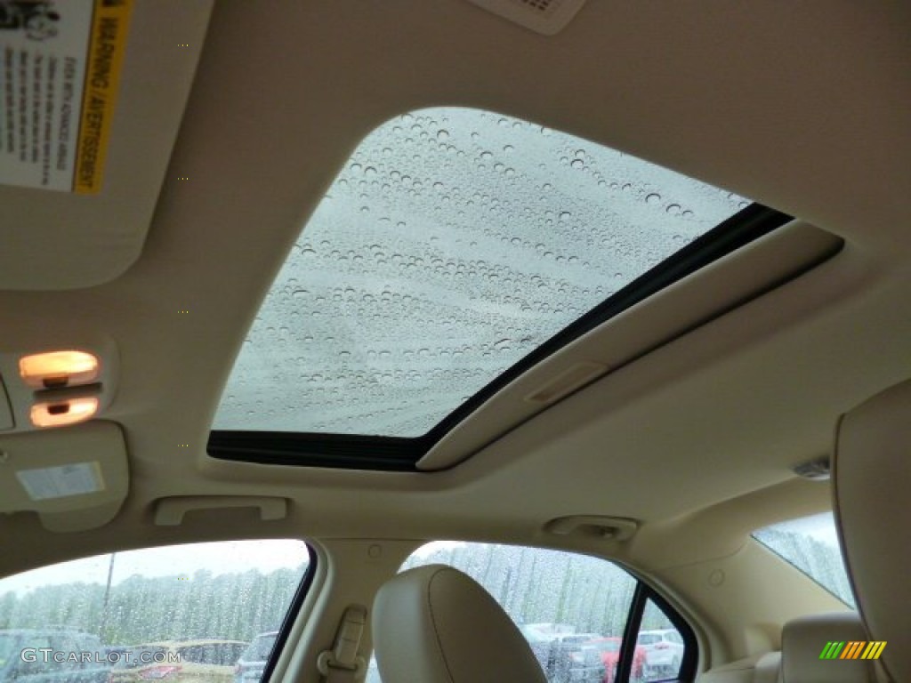 2010 Milan V6 Premier - White Suede / Camel photo #19