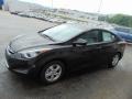 Black - Elantra SE Sedan Photo No. 4