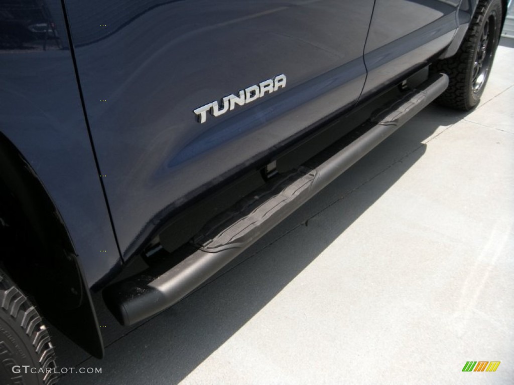 2014 Tundra TSS CrewMax - Blue Ribbon Metallic / Sand Beige photo #13