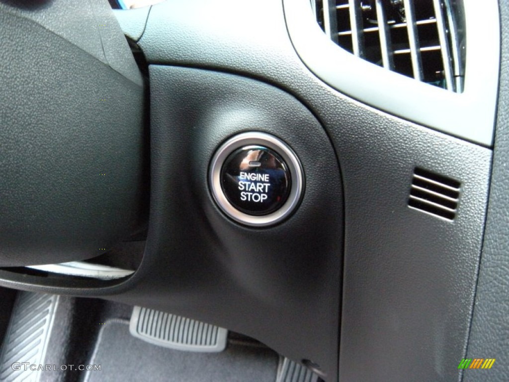 2014 Hyundai Genesis Coupe 2.0T Controls Photo #94634158
